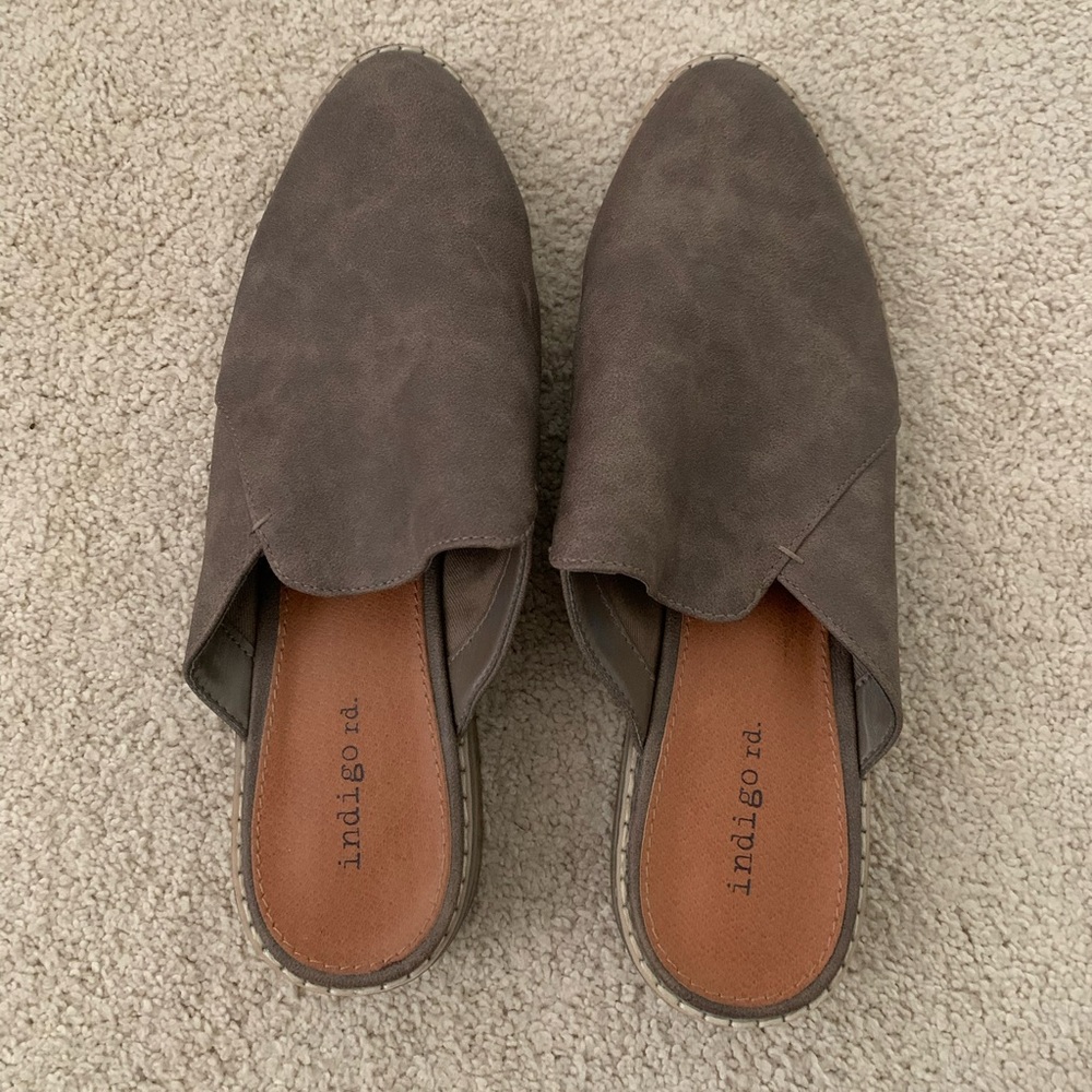 Slip ons